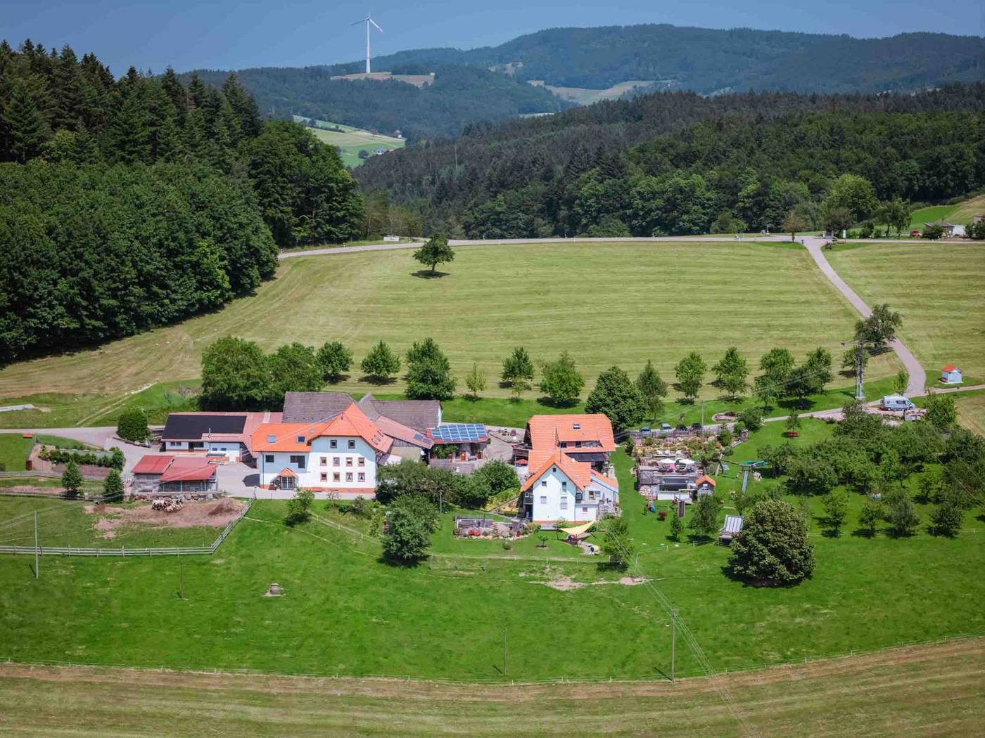 Der Grub-Daniel-Hof aus der Vogelperspektive